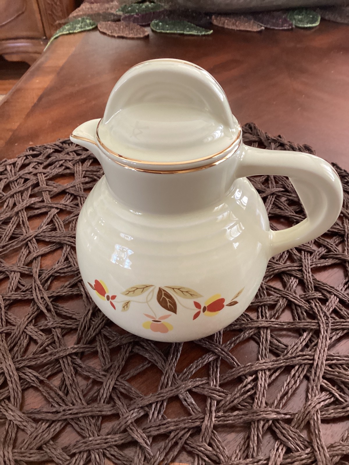 Hall Autumn Leaf Club Syrup Pitcher with Lid Excellent 1994