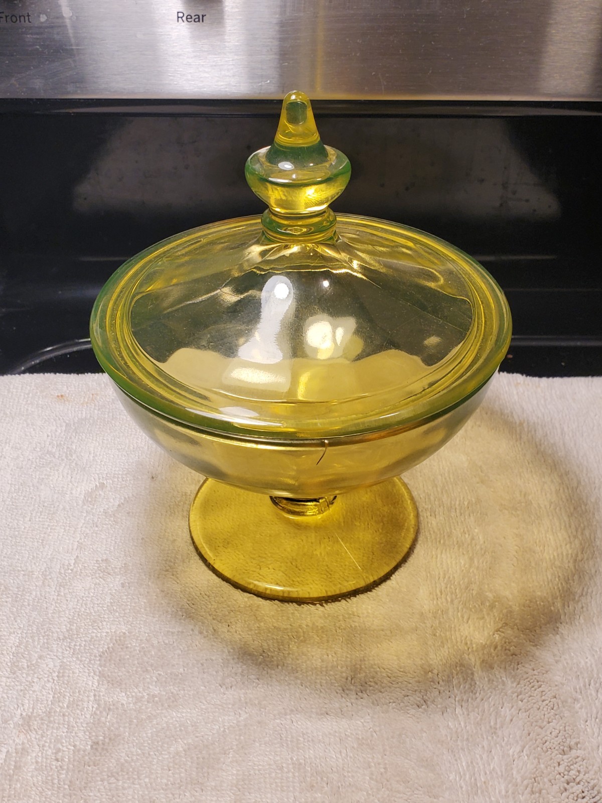 VINTAGE Fostoria Uranium glass candy dish with lid *small Crack