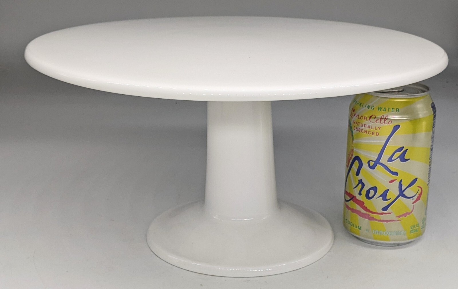 Wedgwood Grand Gourmet Simply White Pedestal Cake Stand 12″