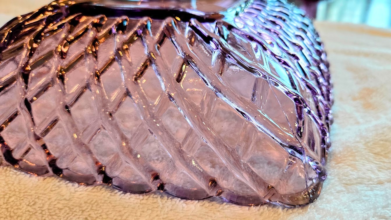 Vintage L.E. Smith Large Trellis Amethyst Purple Glass Compote Pedestal Bowl MCM