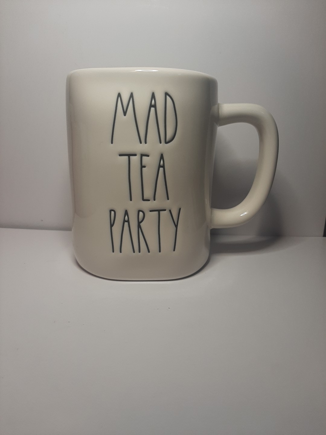 RAE DUN ” MAD TEA PARTY ” CERAMIC MUG W/MAD HATTER CHARACTER !
