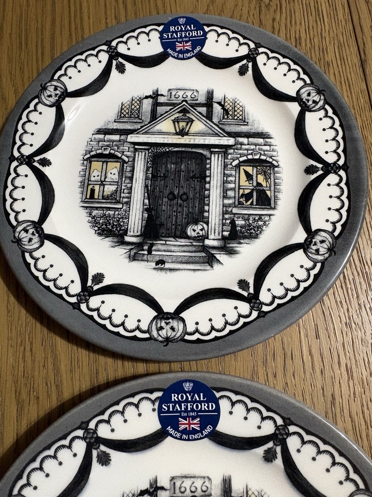 Royal Stafford Halloween Haunted House dinner plates, Set 0f 3
