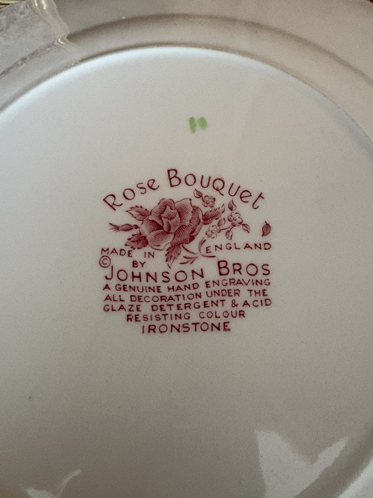Johnson Bros Rose Bouquet Ironstone Plate Round White Pink Green Made in England
