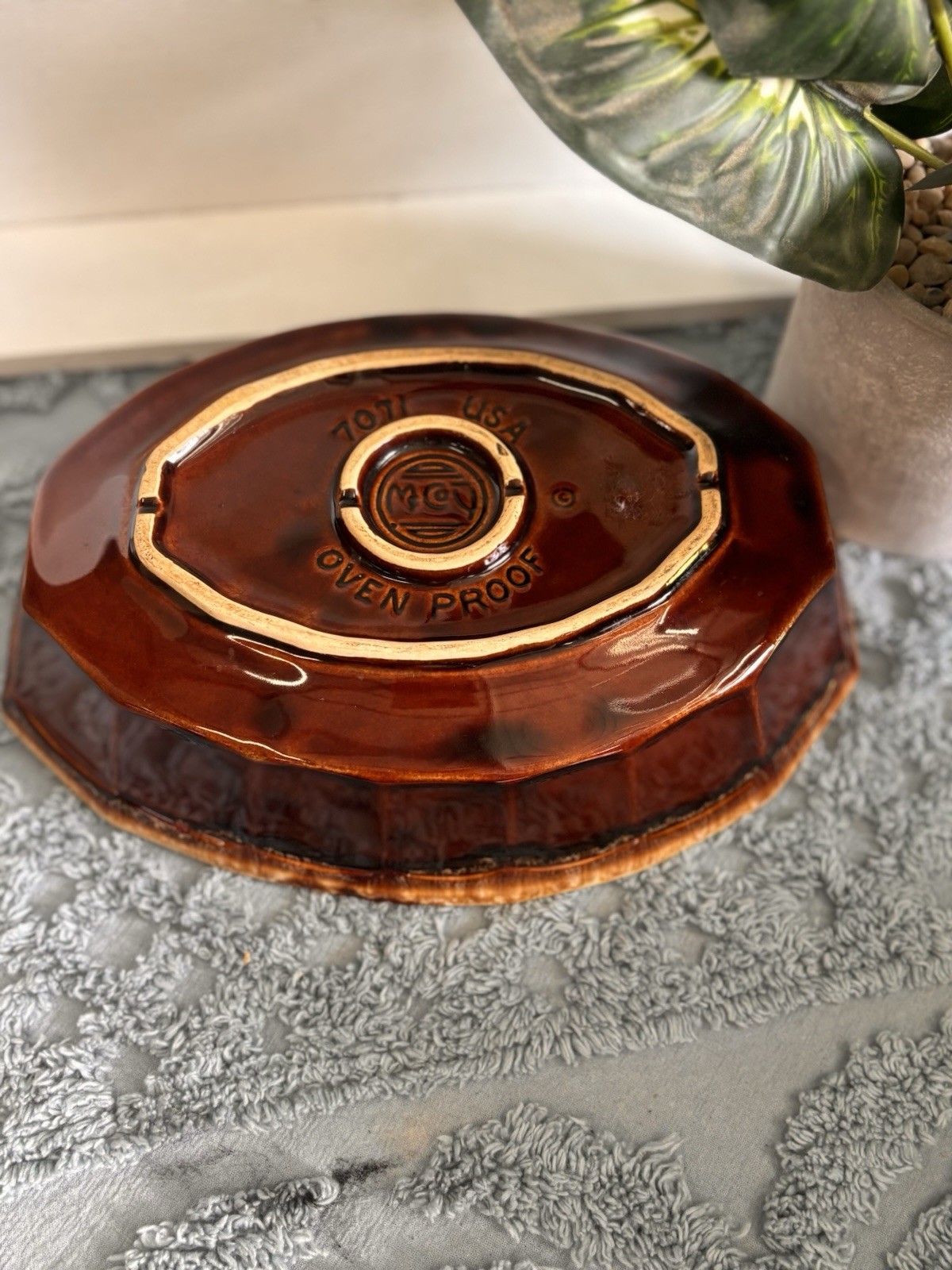 BROWN DRIP GLAZE DIVIDED SERVING BOWL DISH OVEN PROOF USA VINTAGE HULL POTTERY