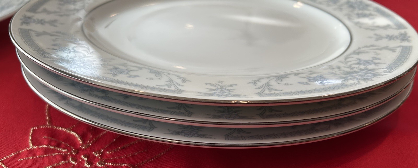 SET (3) Sheffield China 10.25″ Dinner Plates BLUE WHISPER – No Chips / Cracks!