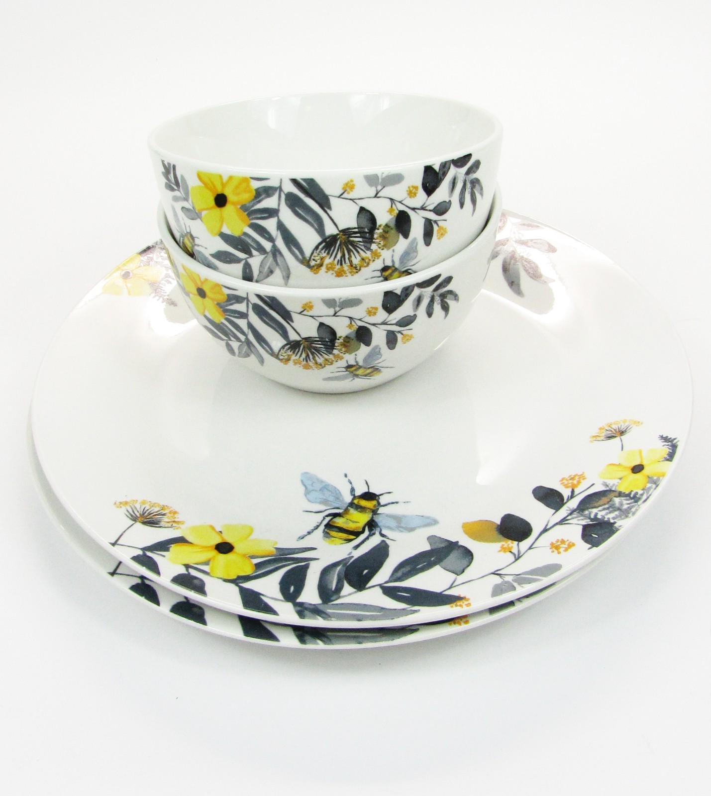 Royal Norfolk Spring Bee Floral pattern 2 Dinner Plates and 2 Cereal Bowls EUC