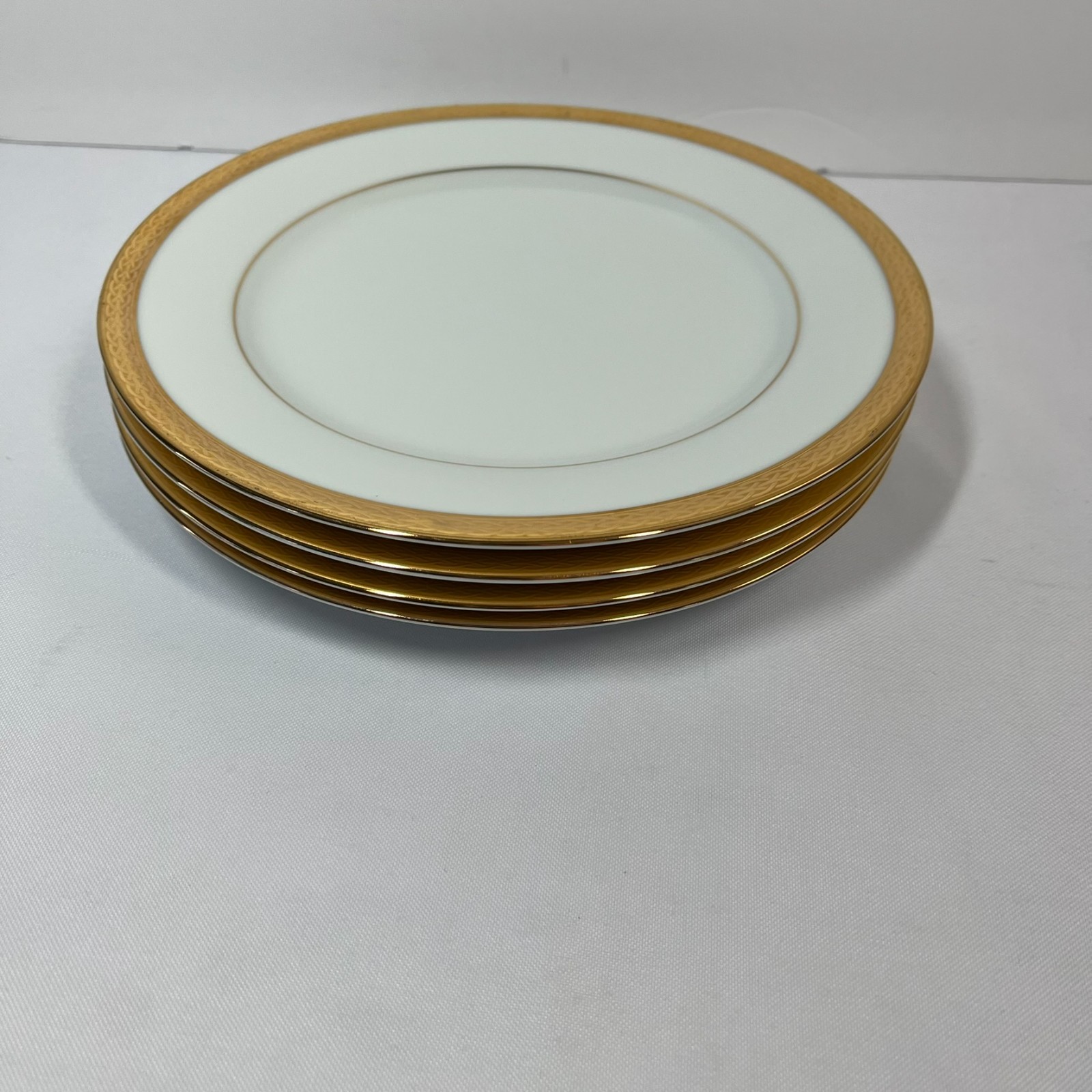 Noritake Queens Gold Salad Plates Lot of Four Contemporary Fine China