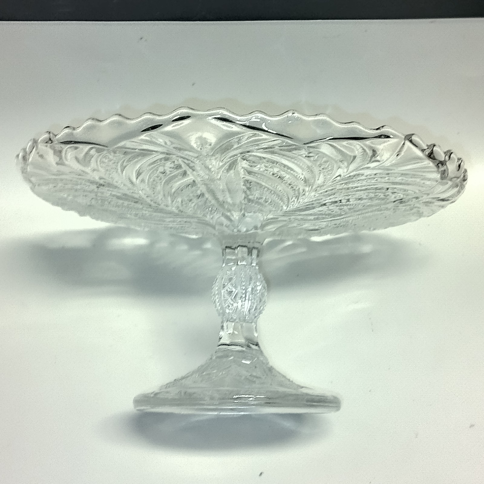 EAPG Bryce Higbee & Co Bonair Palm Leaf Fan 9″ X 4.5″ Footed Cake Stand 1903 UV