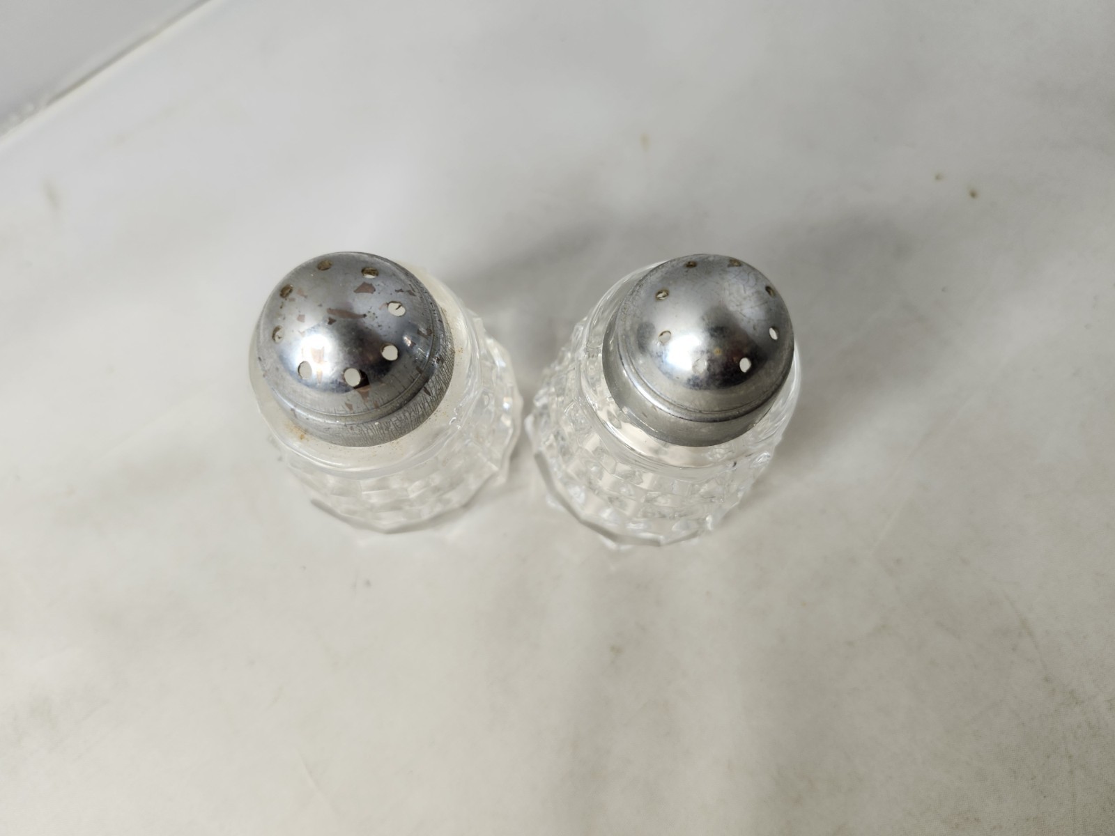 VTG Set of Fostoria American Clear Glass Salt and Pepper Shakers Metal Lid Cap