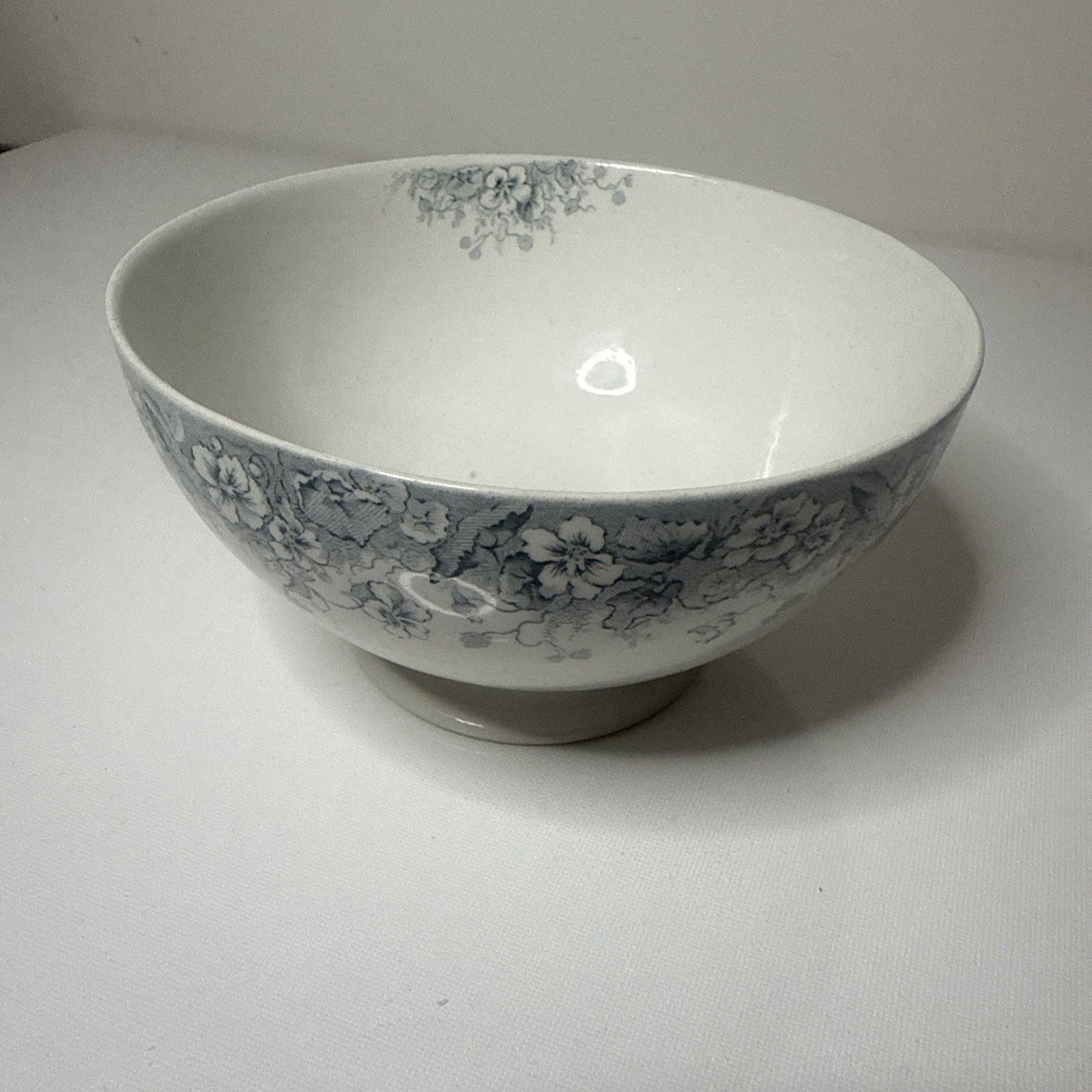 RARE Antique 1893 British Transferware Bowl – “LUCANIA” Pattern (Rd No 211725)