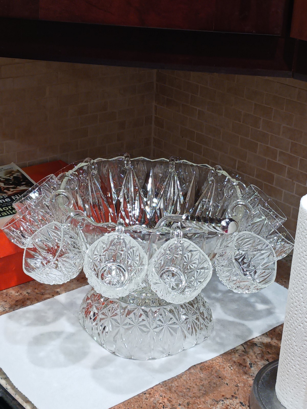Vintage 1960s HazelWare 15pc. Williamsburg Crystal Punch Bowl Set.
