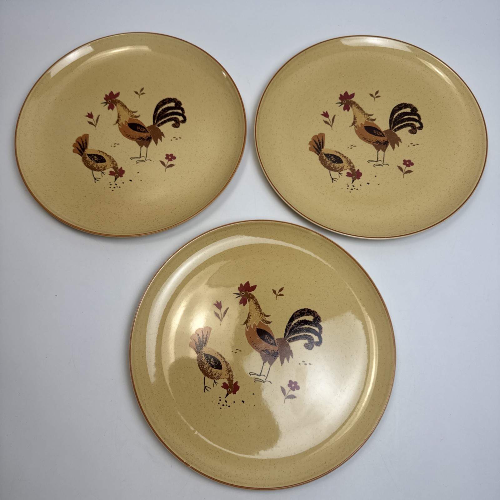 Set of 3 Vintage Harmony House Honey Hen Dinner Plates 10″ Rooster 1960’s