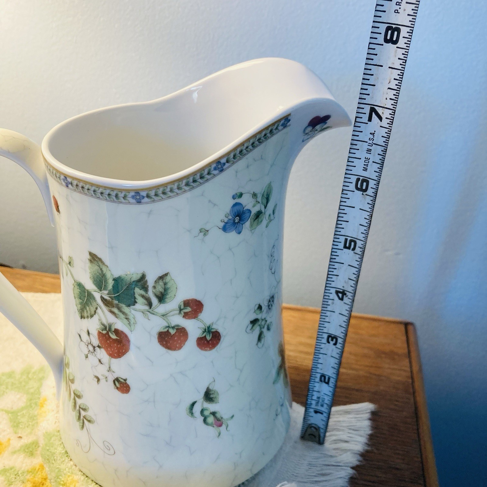 Wedgwood China Fleur Pattern Oval Serving Bowl And Pitcher 1997