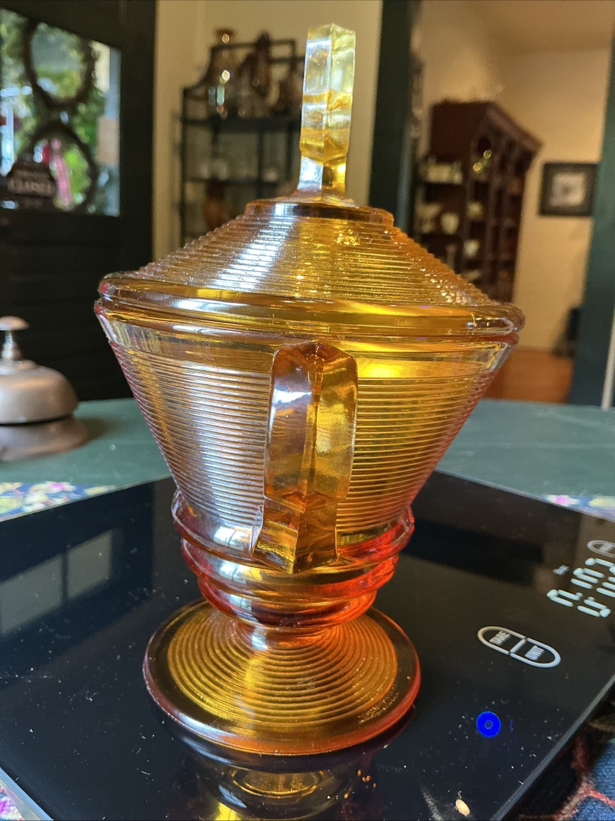 Vintage Indiana Glass Amber Old English Ribbed Candy Dish With Lid (read)