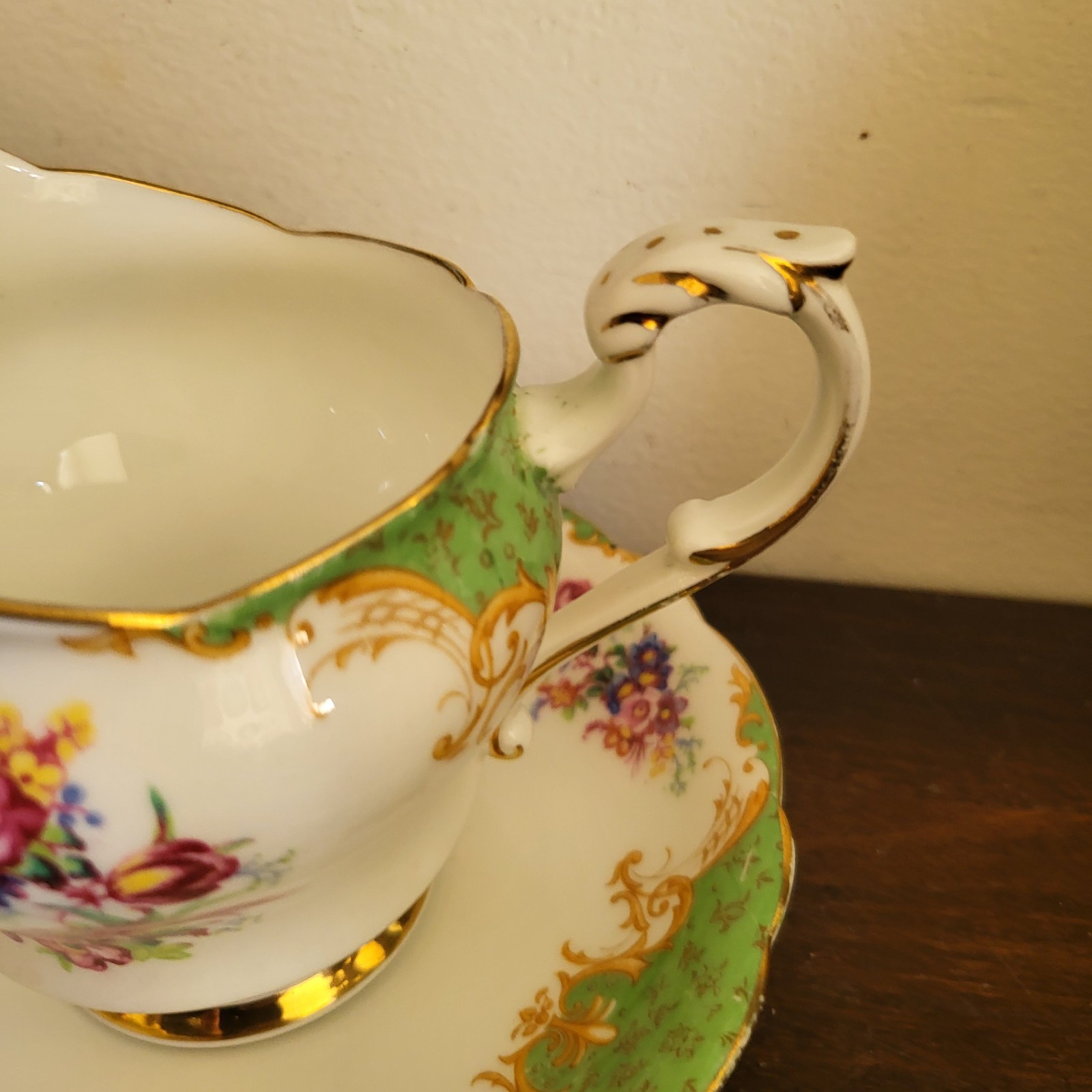 Paragon England Porcelain Rockingham Green Large Creamer And Saucer