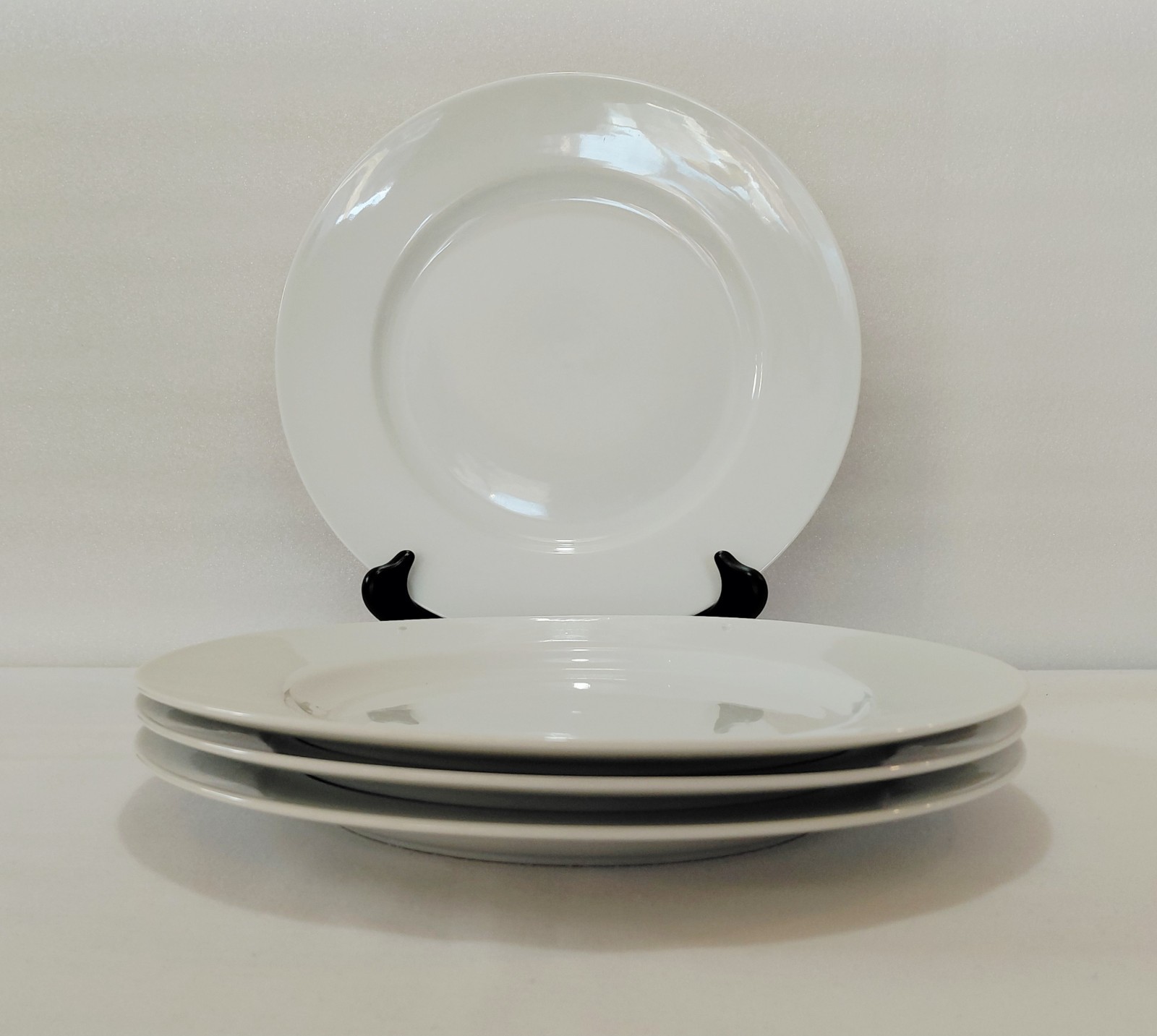Pier 1 Dinner Plates 11″ Luminous White Elegant Table Dining Rim Rimmed Set Of 4