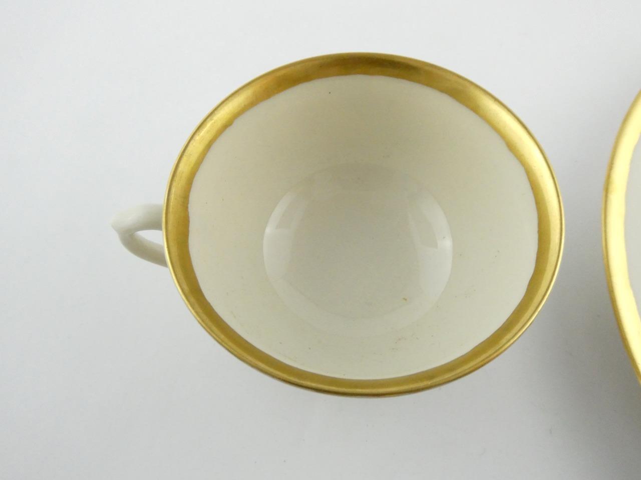 1970s Hand Painted Porcelain 4 Piece Place Setting Daisy Flowers Signed VGOOD