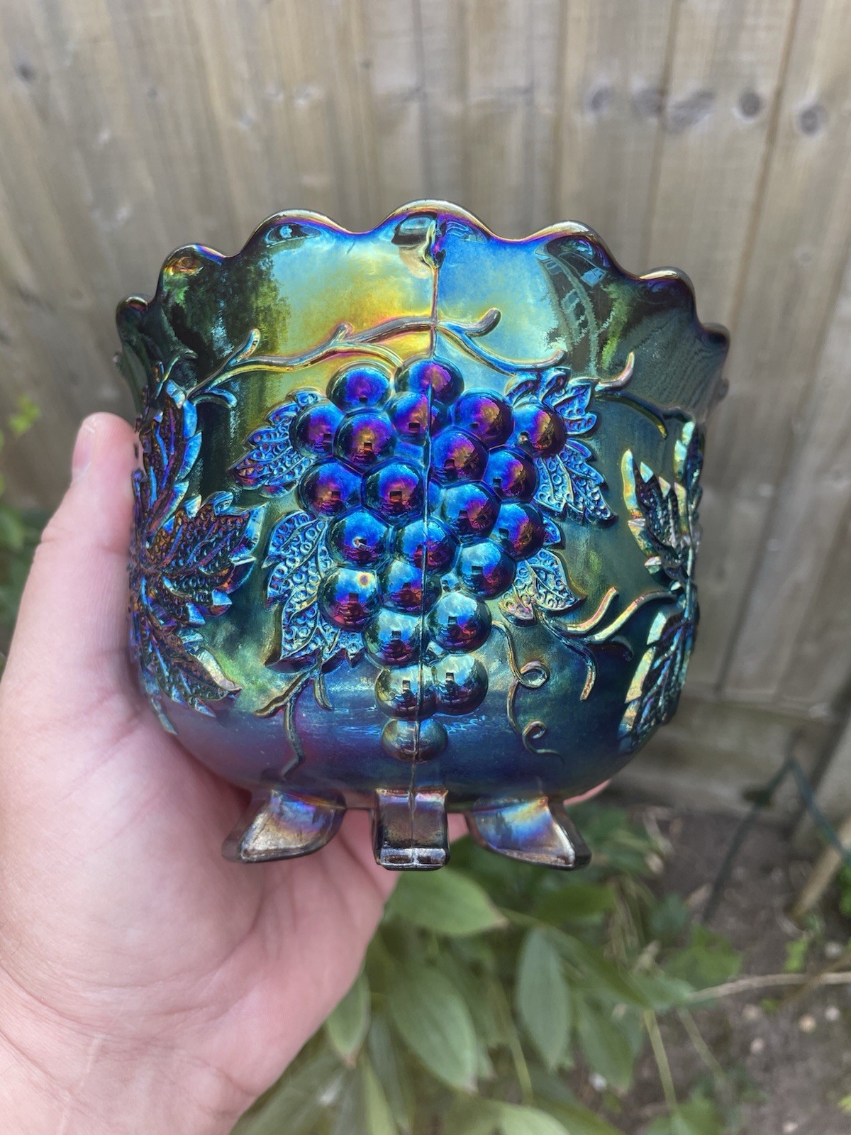 CARNIVAL GLASS ~ ELECTRIC DUGAN GRAPE DELIGHT FLARED NUT BOWL ~