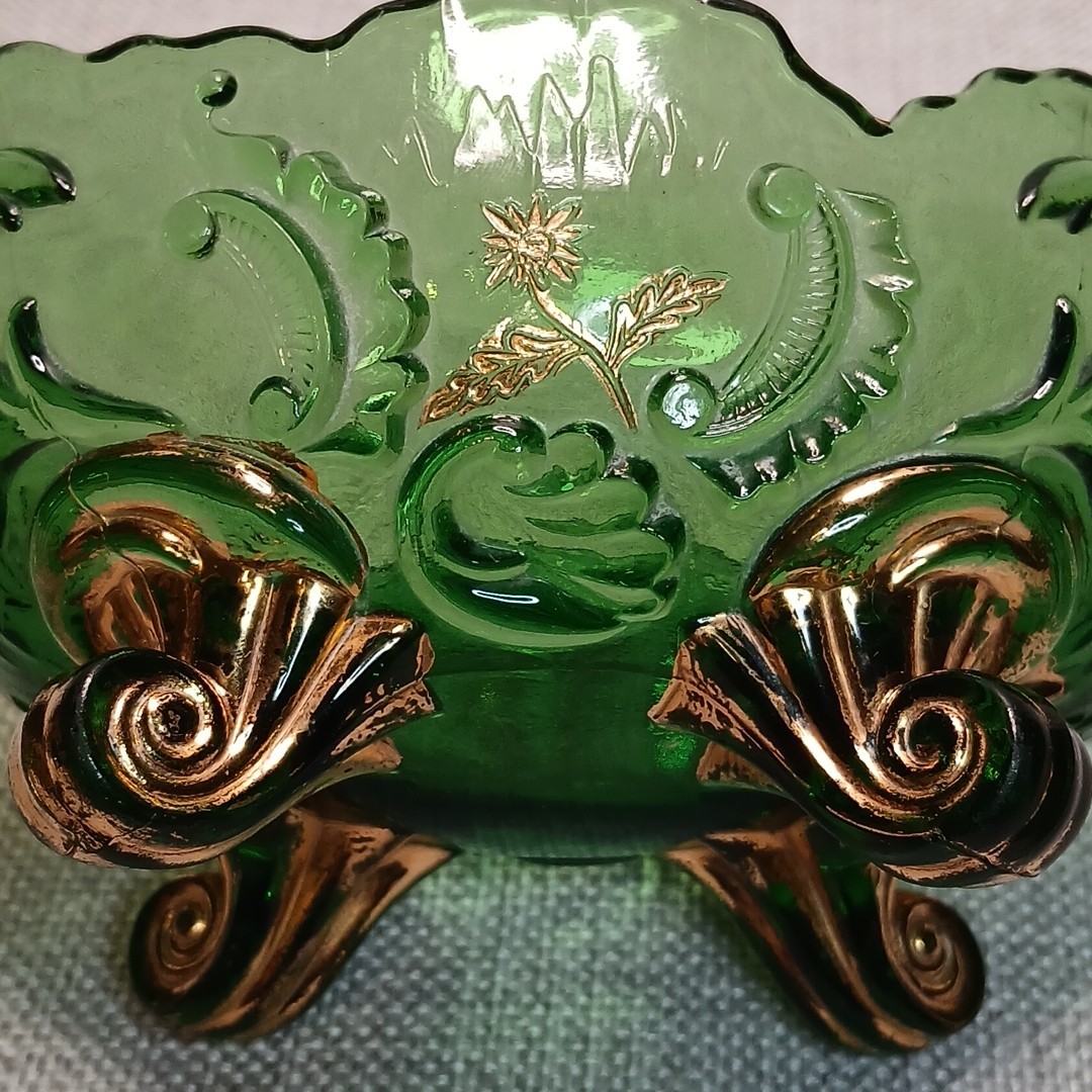 Antique Northwood EAPG Louis XV Emerald Green with Gold Gild Berry Bowl