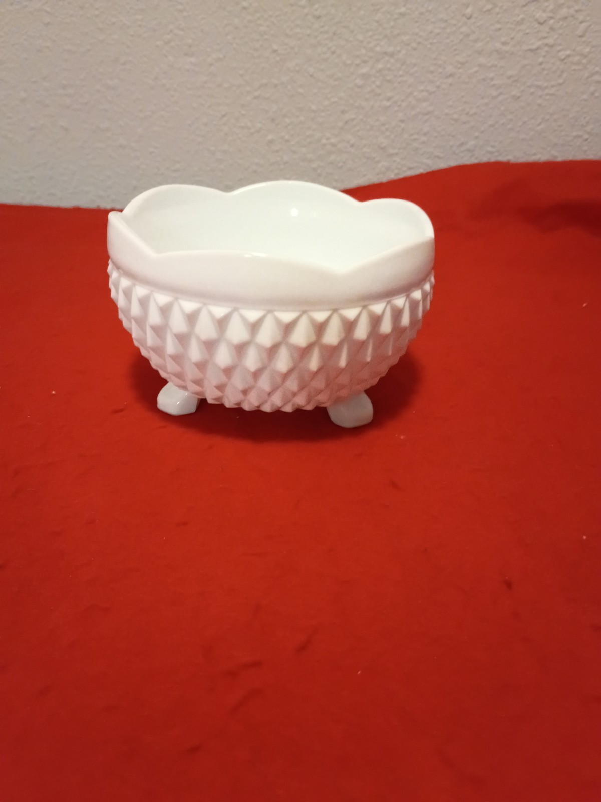 Indiana Glass Co. Vintage Milk Glass Footed Candy Nut Dish, Dish Bowl (Diamond)