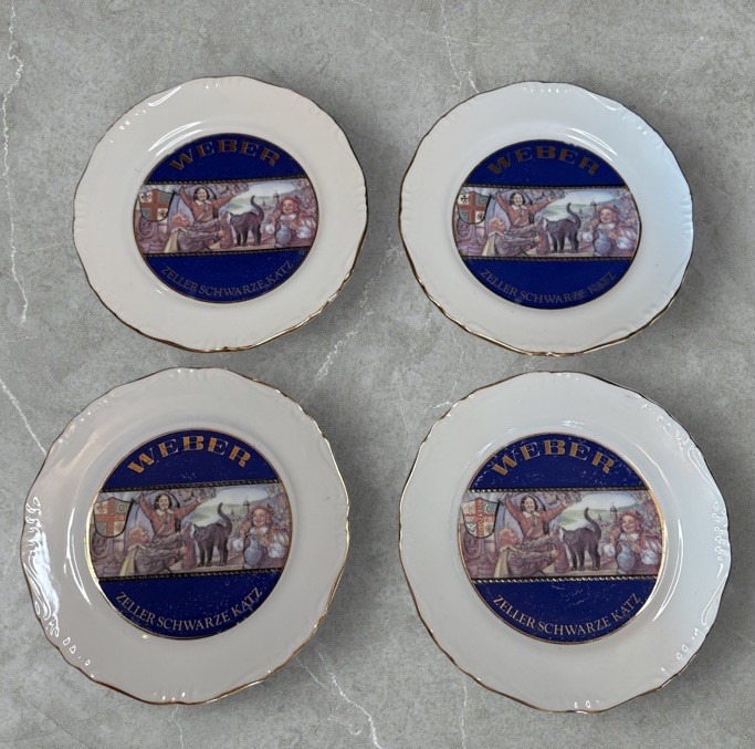 Weber Zeller Schwarze Katz Gold Rim Plates 7.75 Inch Wine , Black Cat Lot Of 4