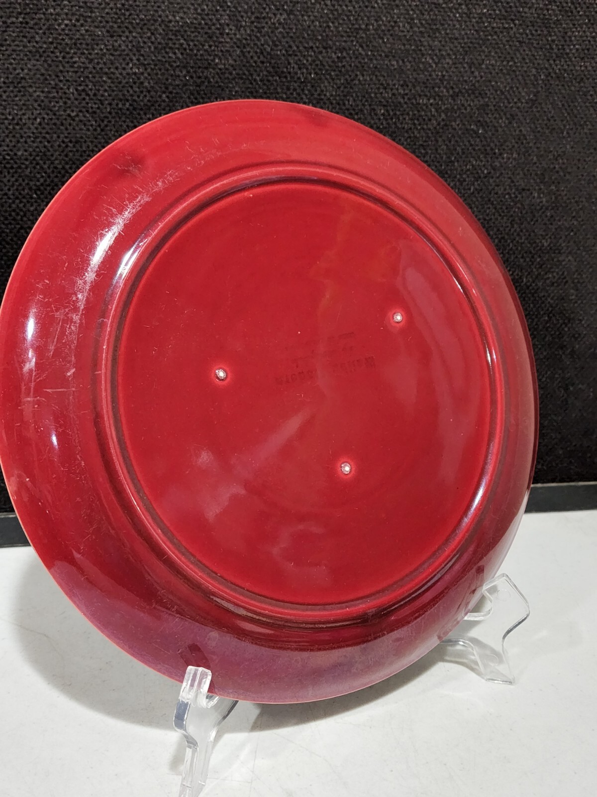 Vintage HOLLYDALE California Malibu Modern MAROON RED Dinner Plate Pottery