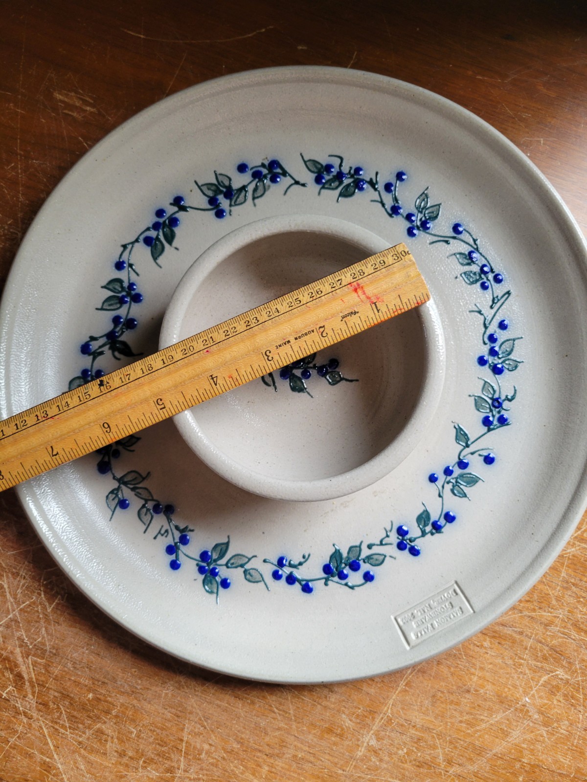 Salmon Falls Stoneware Blueberry & Green Vine 2002 Chips And Dip Platter