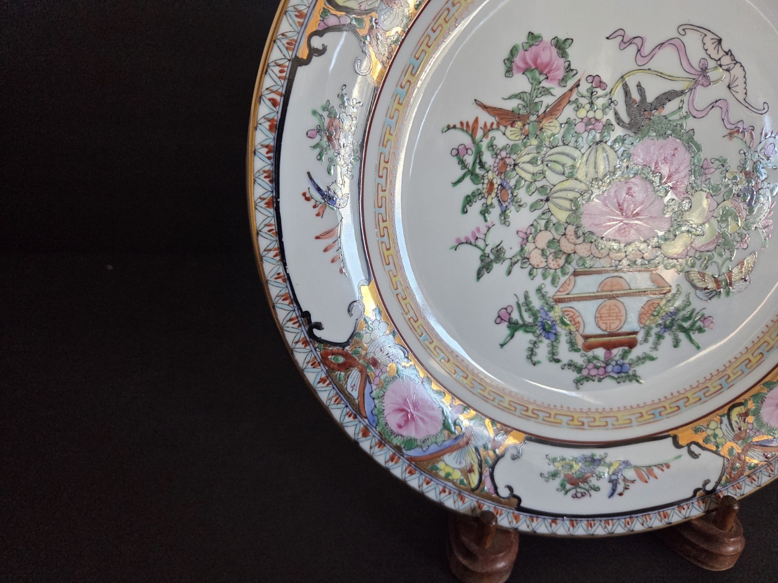 Rose Canton By Famille Rose Birds And Butterflies 6 Pc. Place Setting Gold…