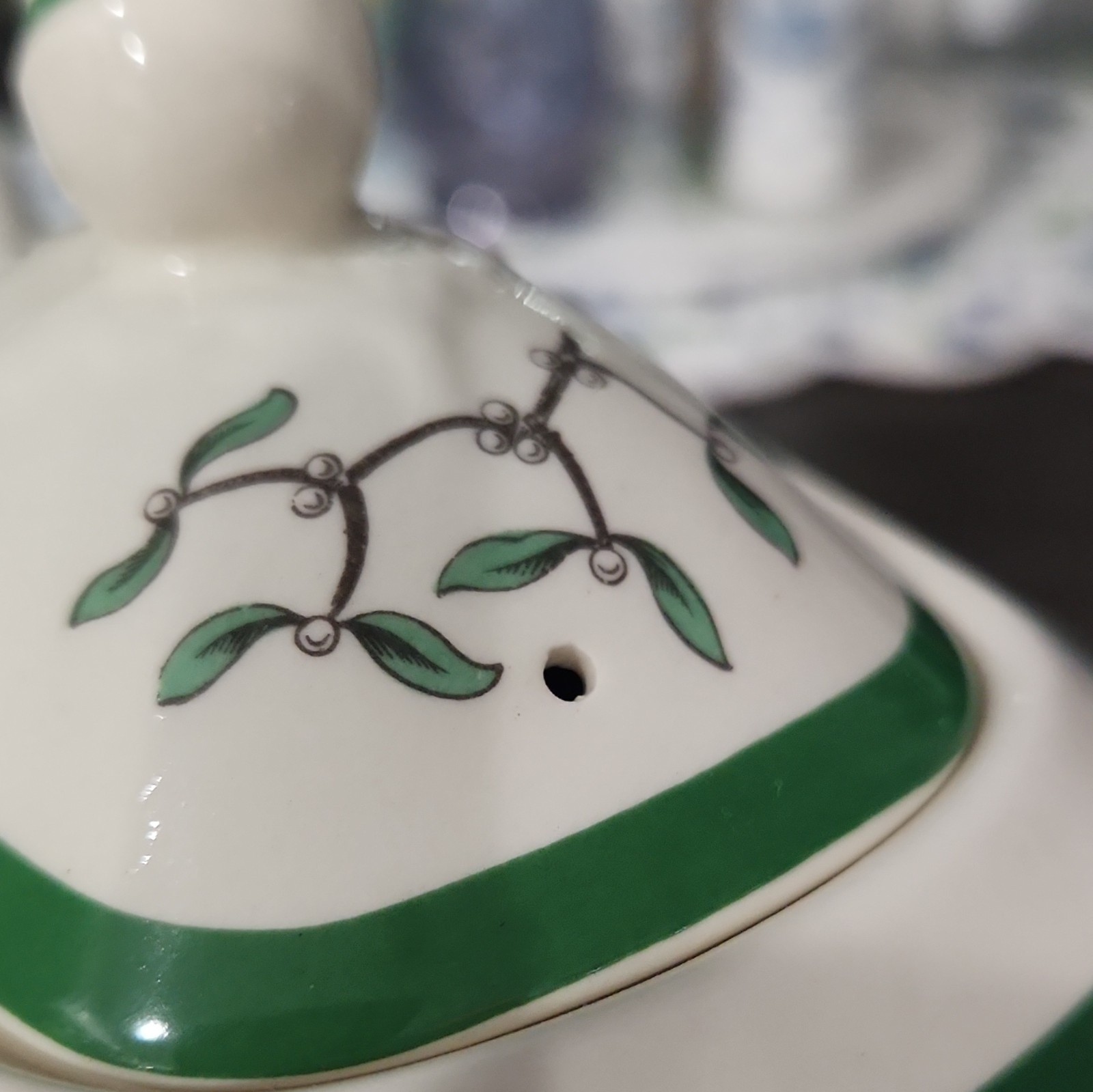 Spode Christmas Tree Coffee Pot w/ Lid 20 oz/5 Cup S3324-L England Ceramic 1987