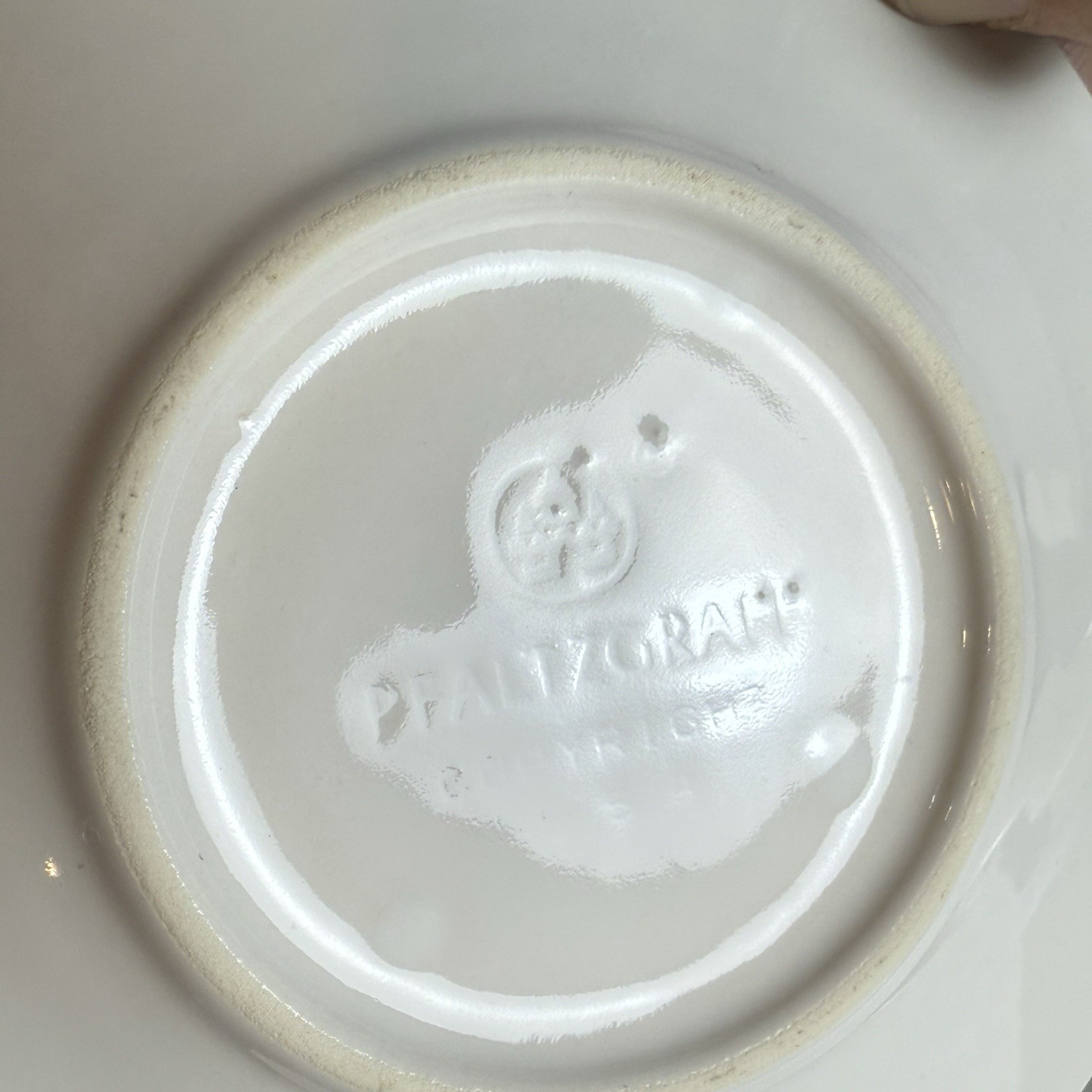 Pfaltzgraff Winterberry Christmas Holiday Mug Saucer Set Of 8 EUC Elegant Dining