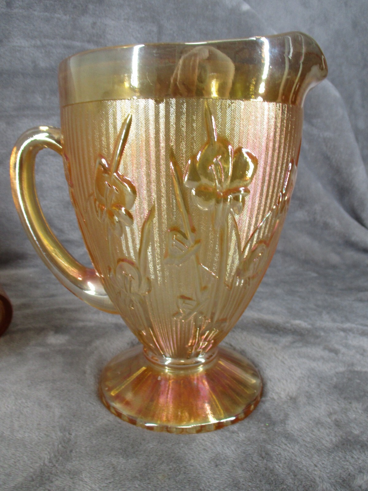 Jeannette Carnival Glass Pitcher And Tree Bark Tumblers Set Marigold Iridescent