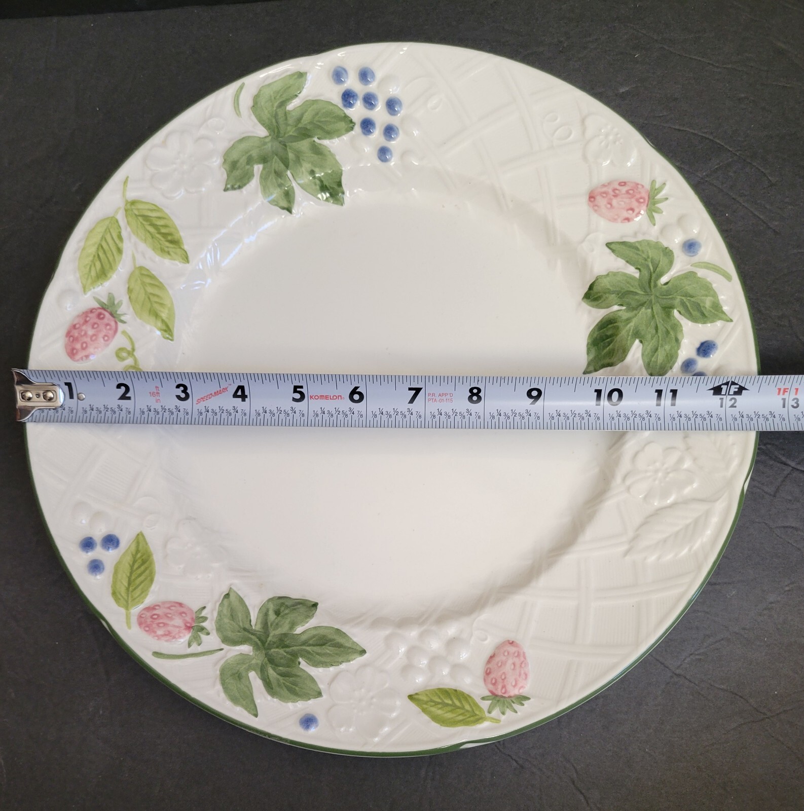 Mikasa Country Berries 10 1/2″ Serving Bowl & 12 1/2″ Chop Plate UNUSED