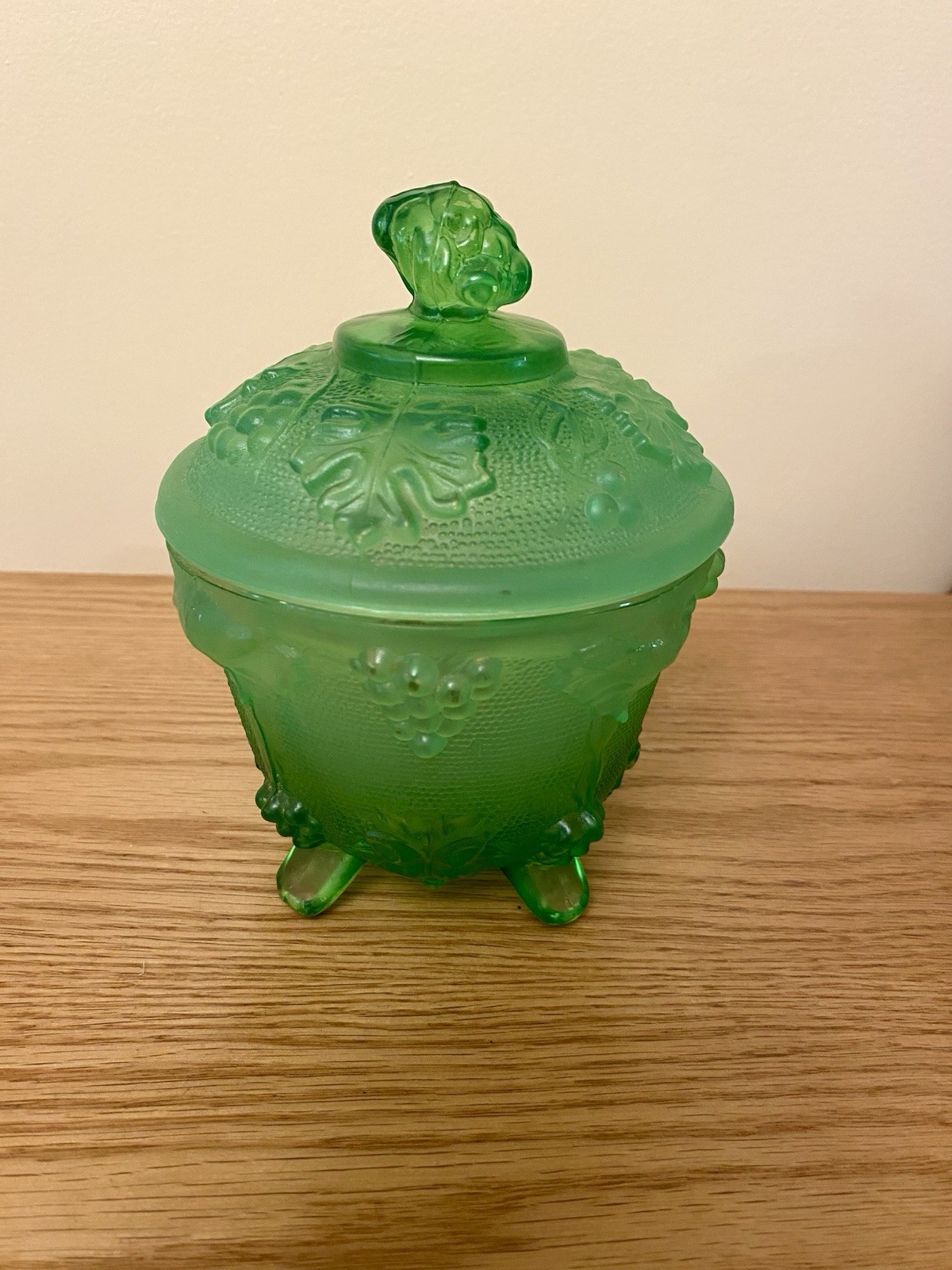 Vintage Jeannette Frosted Green Glass Candy Dish Embossed Grapes Footed w/ Lid