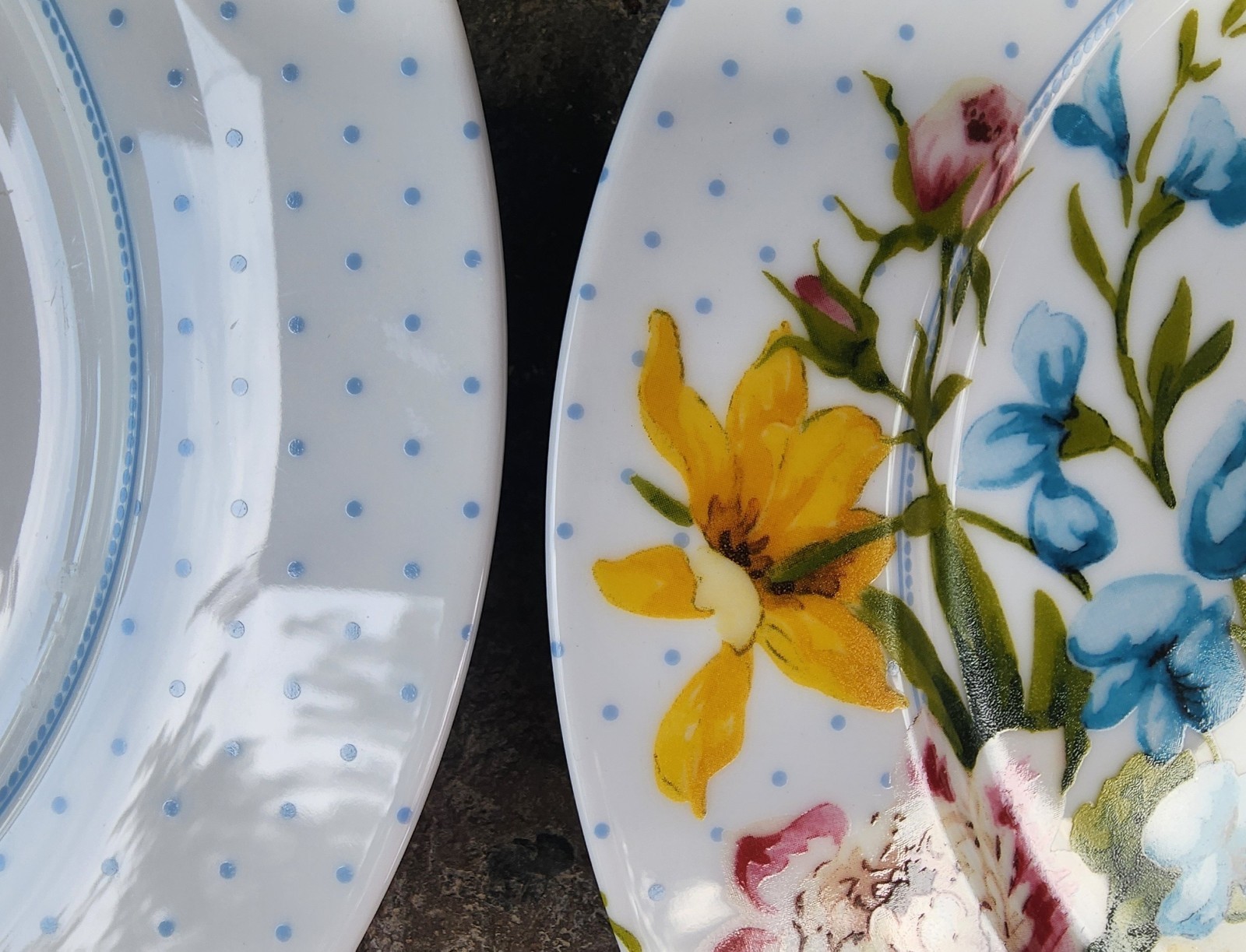 4 Vintage Katie Alice English Garden Dinner Plates. England. 10.5″