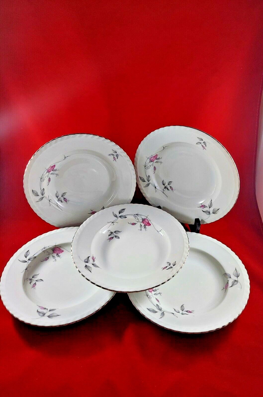 BOHEMIAN FINE CHINA THERESA 5 RIM SOUP PLATES 8 1/2″ DIAMETER. EXCELLENT.