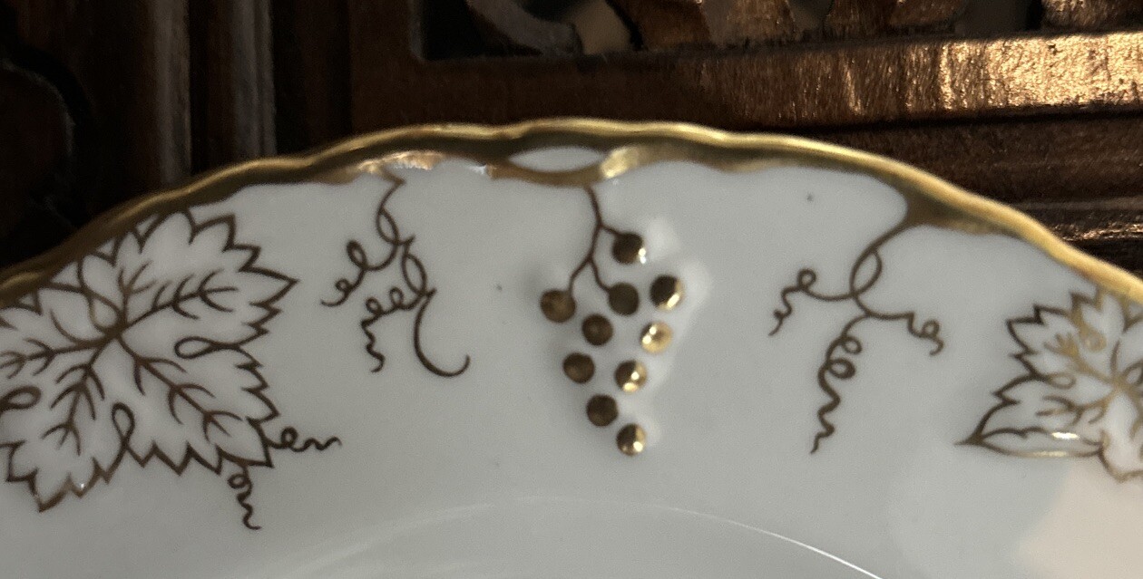 (2) Royal Crown Derby VINE GOLD Bread & Butter Plates 6 1/8″ in PERFECT CONDITON