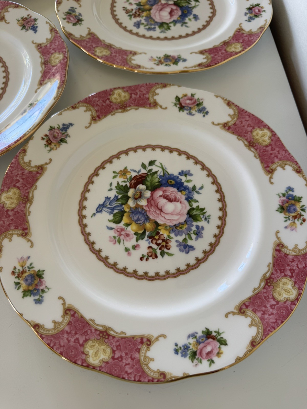 Royal Albert Lady Carlyle 10.25 Dinner Plate excellent condition (10 available)