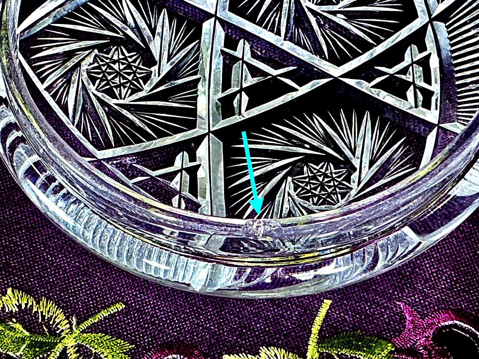 American Brilliant Cut Glass Crystal Large Covered Vanity Dresser Box & Lid.