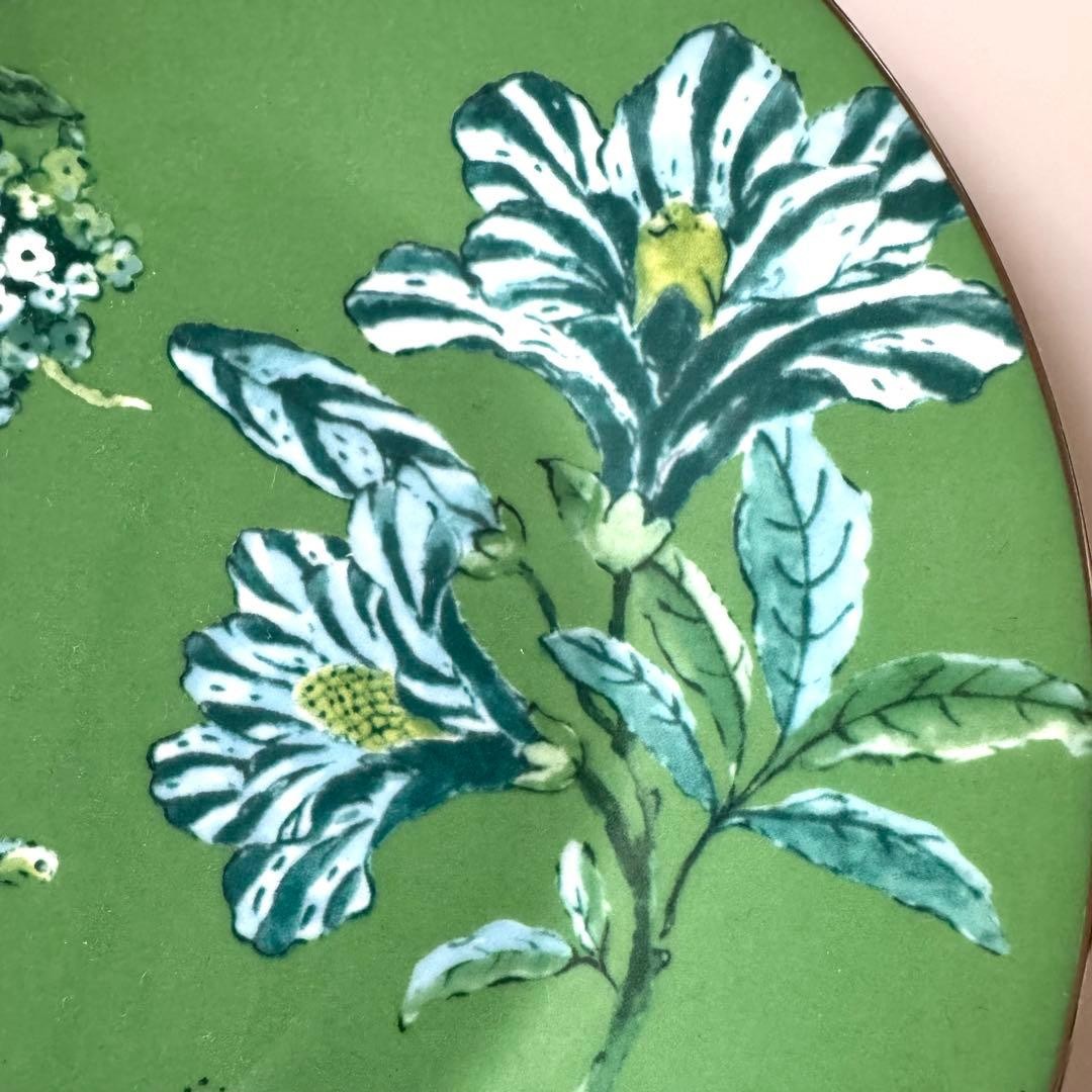 Wedgwood Jasper Conran Chinoiserie Green Plate 9 in (23 cm) Boxed NOS