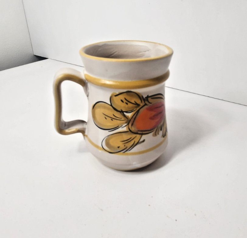 HOLT HOWARD 1970’S HANDPAINTED DAISY FLORAL MCM MUG/CUP RED YELLOW ORANGE ITALY