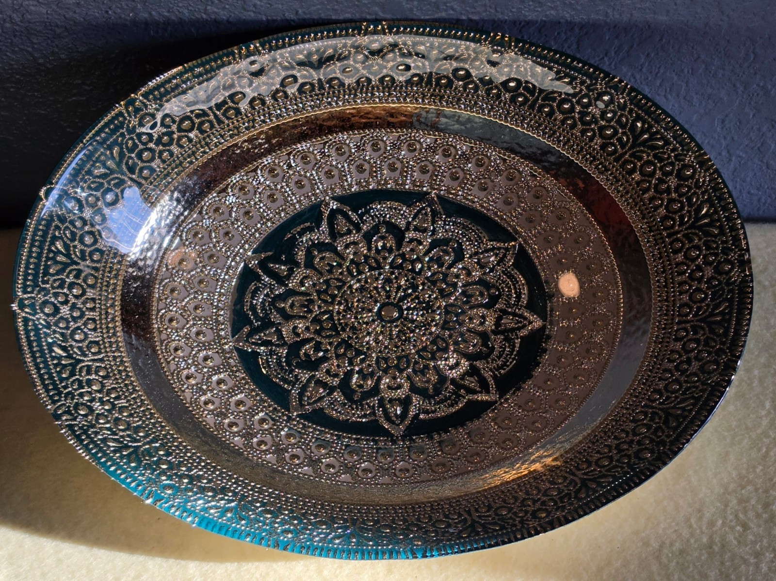 Turkish Glass Round Oval Serving Gold Green 11.5″ X 9″ X 2.5″ Beautifully Made