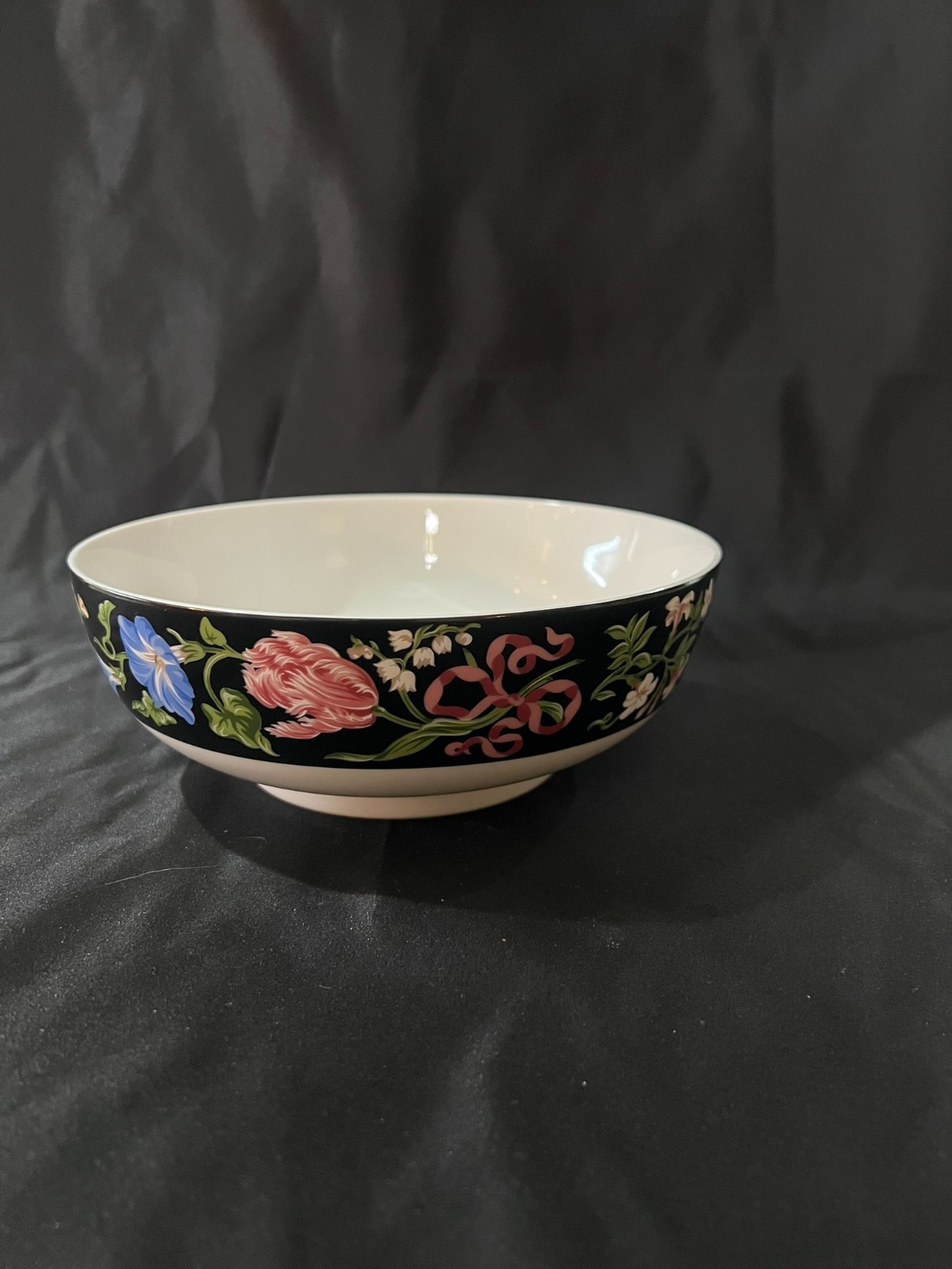 Tiffany & Co Merrion Square porcelain serving bowl 7.5 inches diameter