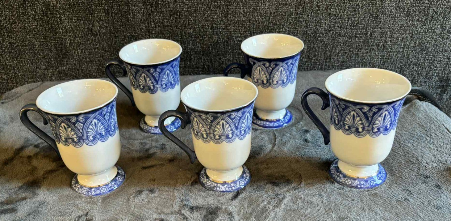 Bombay Company Tile Blue/White Coffee/Tea Mugs Platinum Rim Footed Arabesque (5)