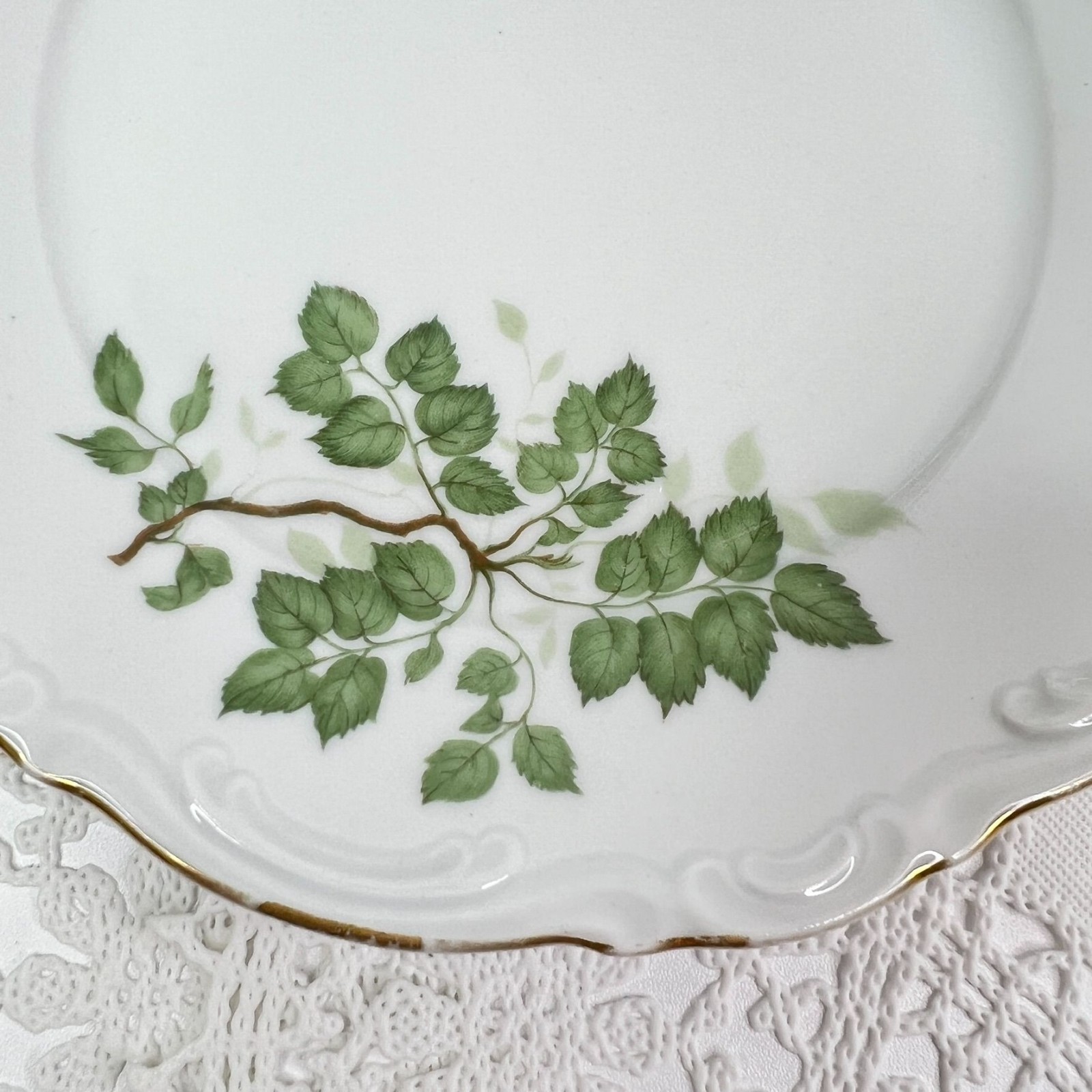 Vintage Mitterteich Bavaria Green Leaves 2 Dessert Plates Germany Gold Trim