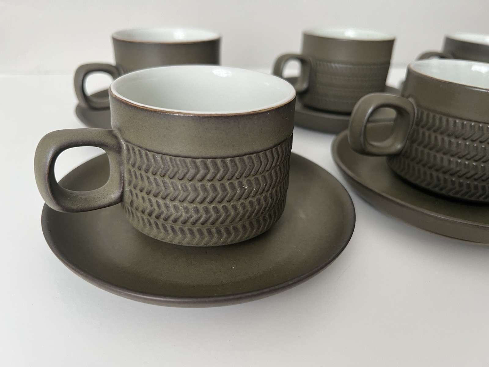 Denby Langley Camelot Stoneware Chevron Dark Olive Green Cup & Saucers Set Of 6