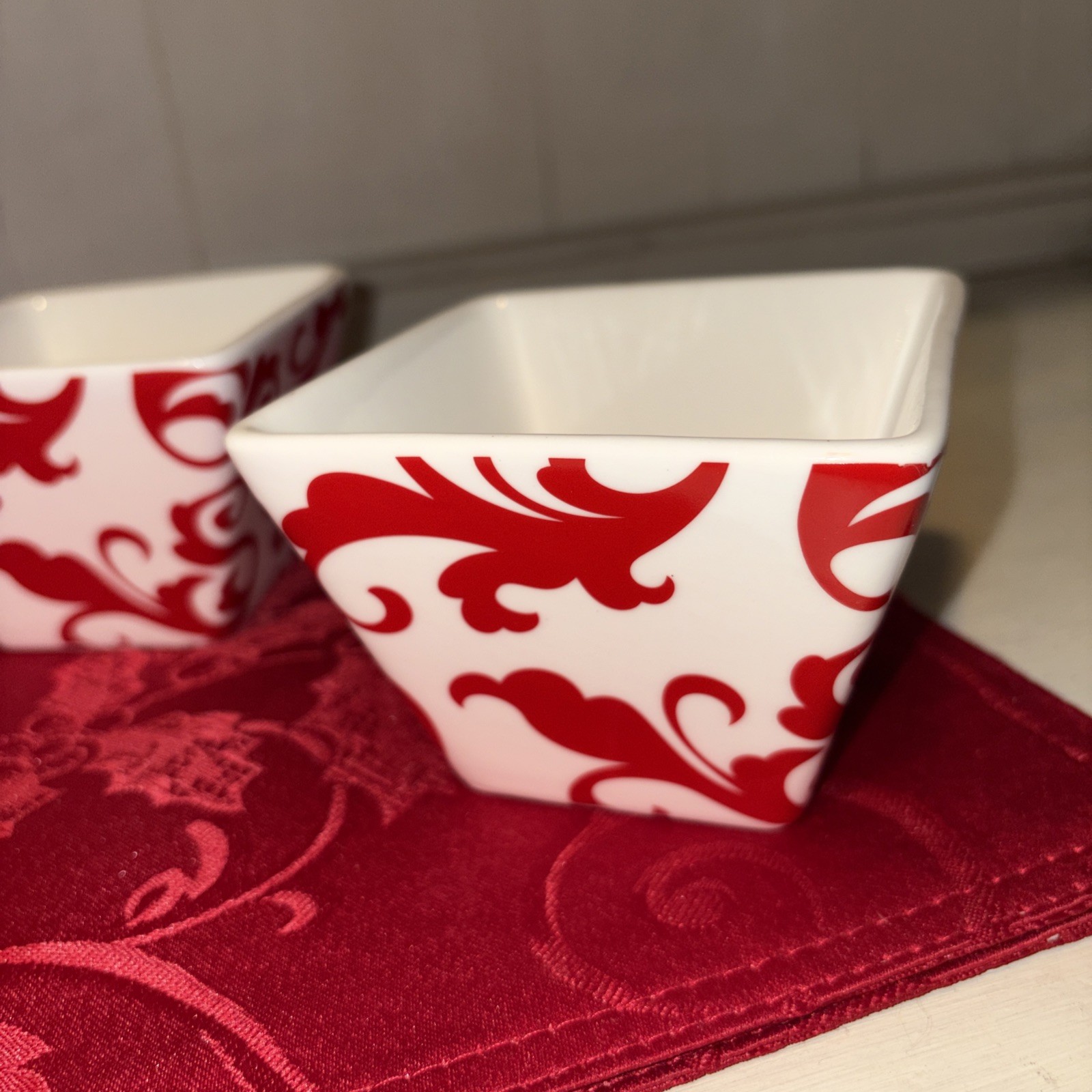 Ciroa Red Bowls Porcelain 4” Appetizer 4 Piece China Simple Serve Dessert Dip!