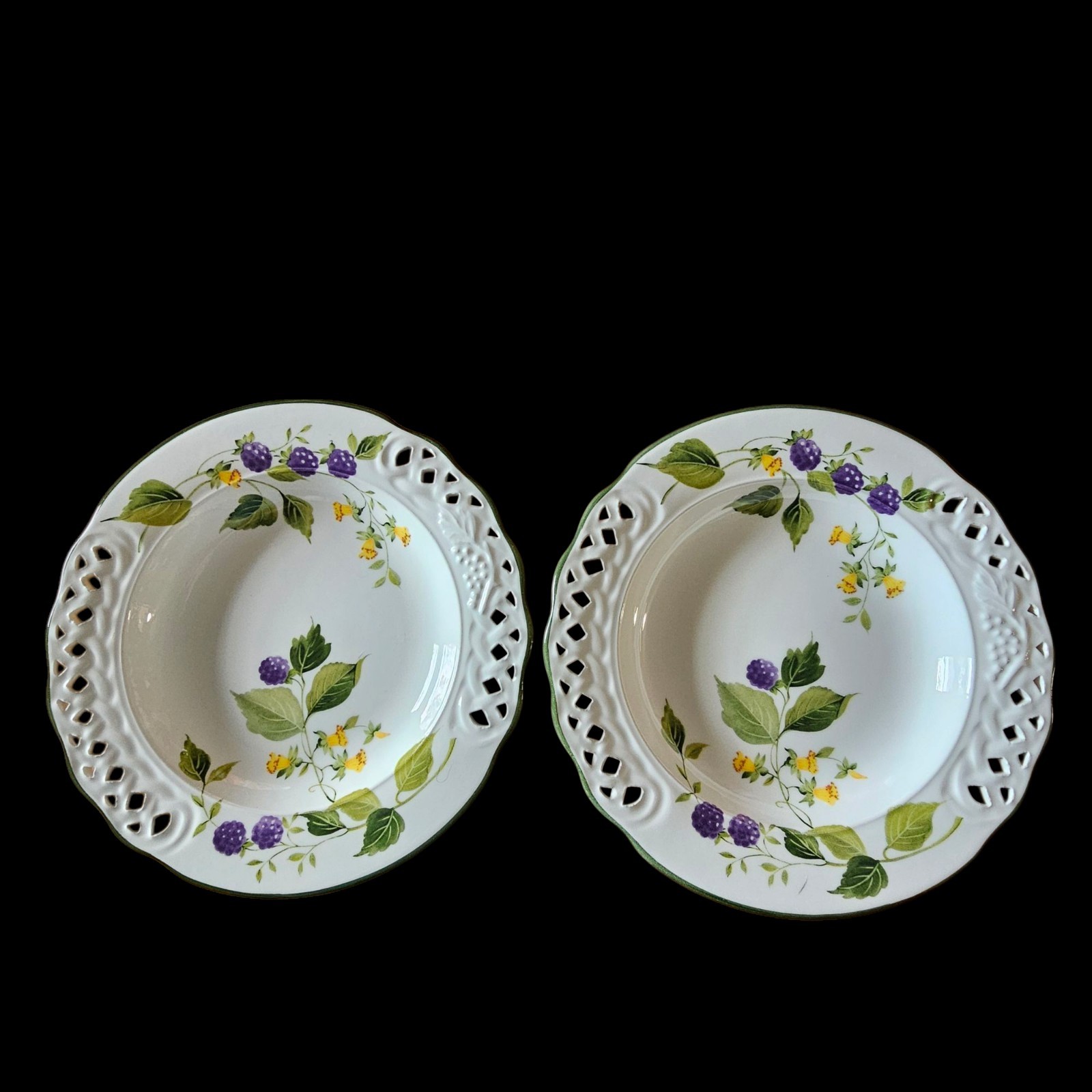 Brunelli Tiffany Reticulated Rim Blackberries Soup Bowls ITALY Set of 2 CLEAN