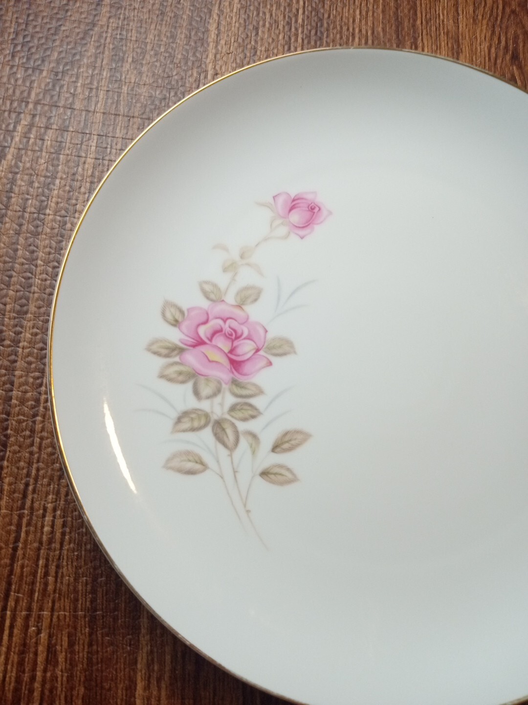 Fine China Rose Spray Roses Pattern 12″ Round Serving Platter Japan