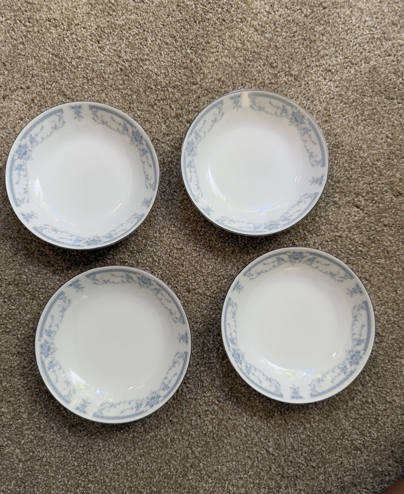 Set of 4 Sheffield Blue Whisper Porcelain China 5 1/2″ Cereal Berry Bowls Japan
