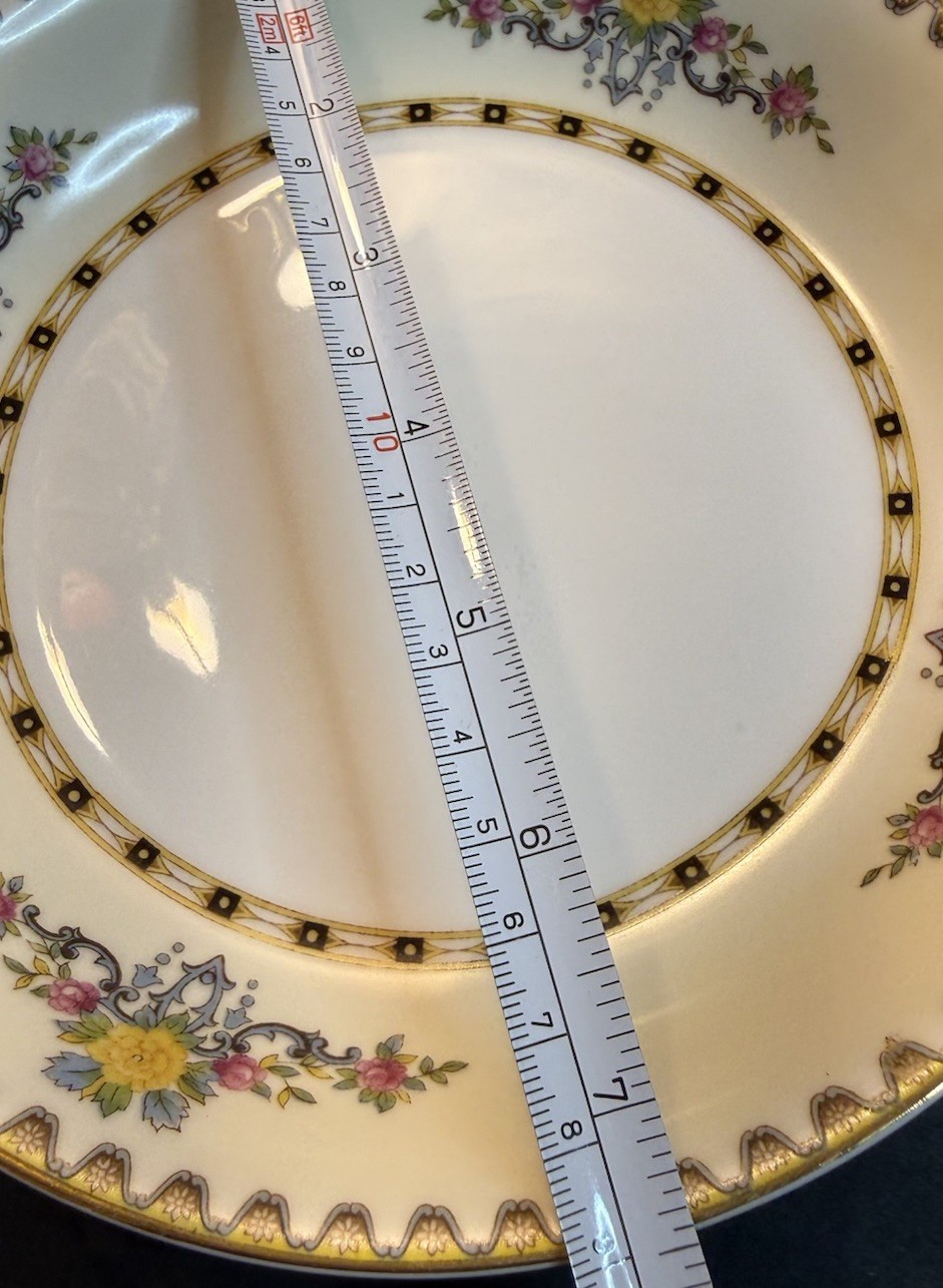 Vintage Japan Floral Gold Trim Soup Bowls Set of Four 7.5” Porcelain Replacement